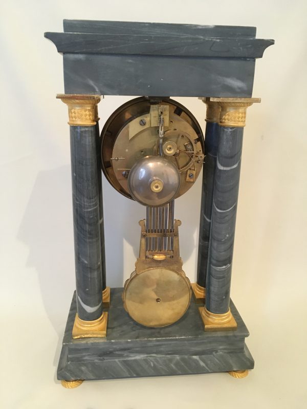 Kolompendule, Marmeren kast - Afbeelding 6