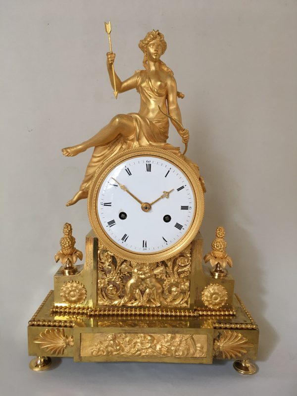 Empire pendule, Diane, godin van de jacht